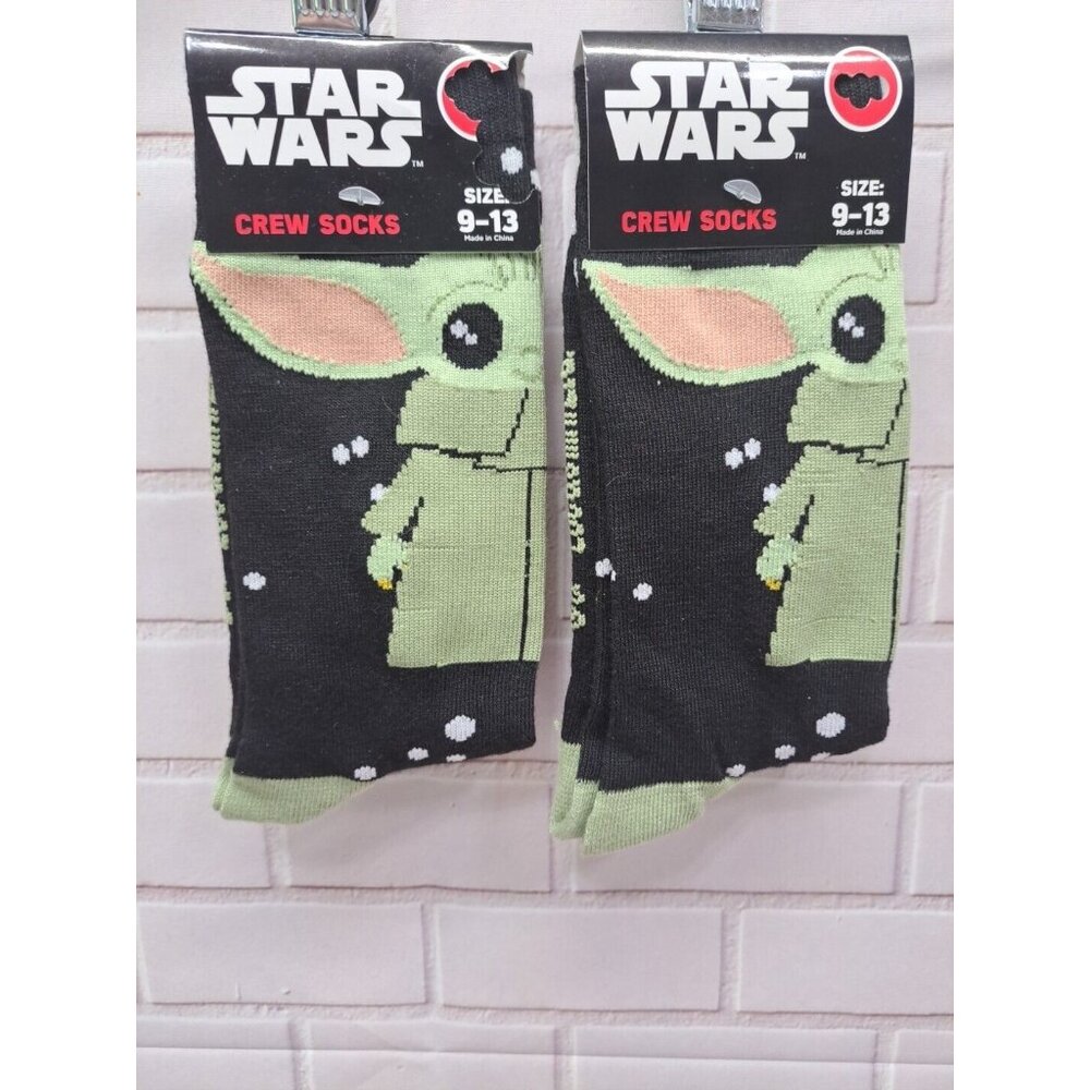 2 Pair, Disney Star Wars Grogu Baby Yoda Novelty Crew Socks 9-13, NWT
